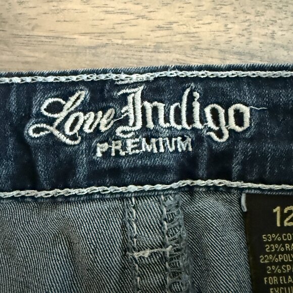  Love Indigo Women's 12 Ebroidered Studded Crop Jeans - Picture 5 of 8